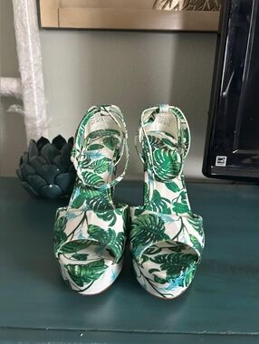 Aldo Green Tropical Leaf Platform Sandals for Women